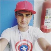 Diplomato liceo Scienze Umane con 90/100 impartisce lezioni a studenti di elementari ,medie ,superiori in diritto ,italiano ,scienze umane ,storia (liceo ) ,per elementari e medie ( un po' di tutto ).Attualmente iscritto alla facoltà di Giurisprudenza